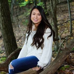 Meet your Posher, Katelyn